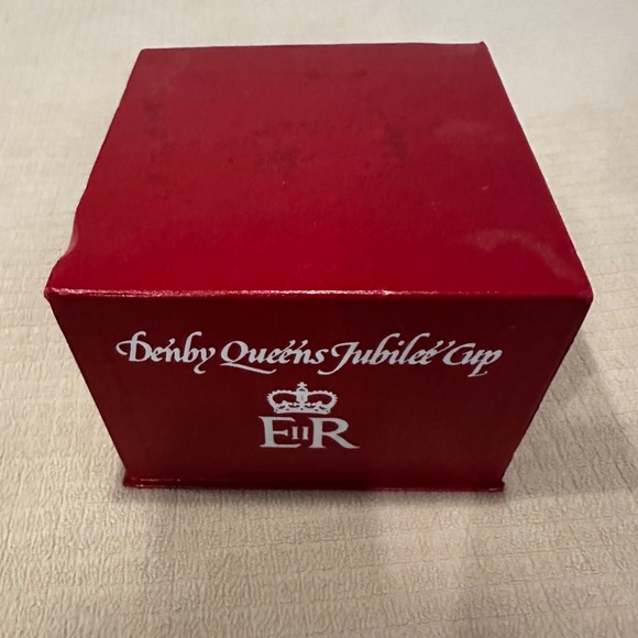 VINTAGE DENBY QUEENS JUBILEE COLLECTORS CUP 1977 - Picture 7 of 7